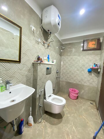 Bathroom in 2 BHK Builder Floor at Ansal Plaza Sector-23, Sector 23 – for Rent