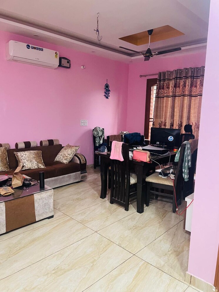 Living Room, patiala road 3 Bedroom 1638 Sq.Ft. Apartment In Patiala Road Zirakpur 8015828