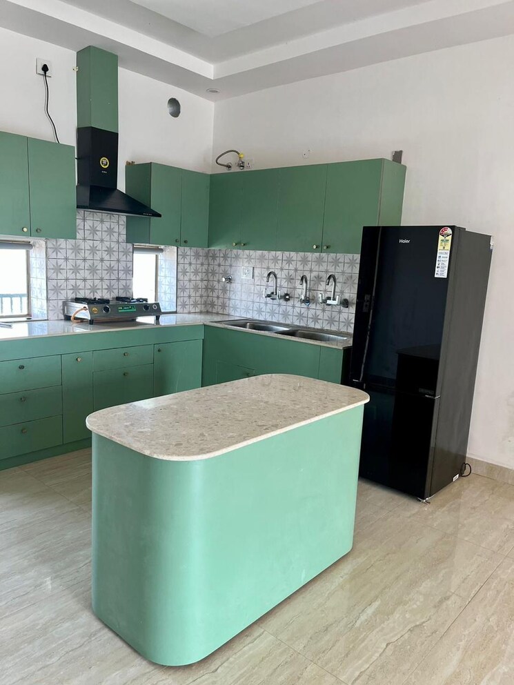 Kitchen, kharar road 3 Bedroom 1120 Sq.Ft. Apartment In Kharar Road Mohali 8015845