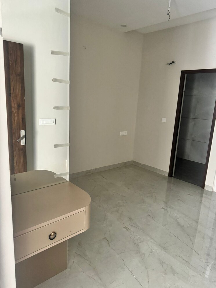 Room, motia-aerogreens 3 Bedroom 1224 Sq.Ft. Apartment In Dyalpur Zirakpur 8015888