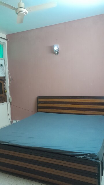 Furnished Amenities in 2 BHK Builder Floor at Unitech South City II, Sector 50 – for Rent