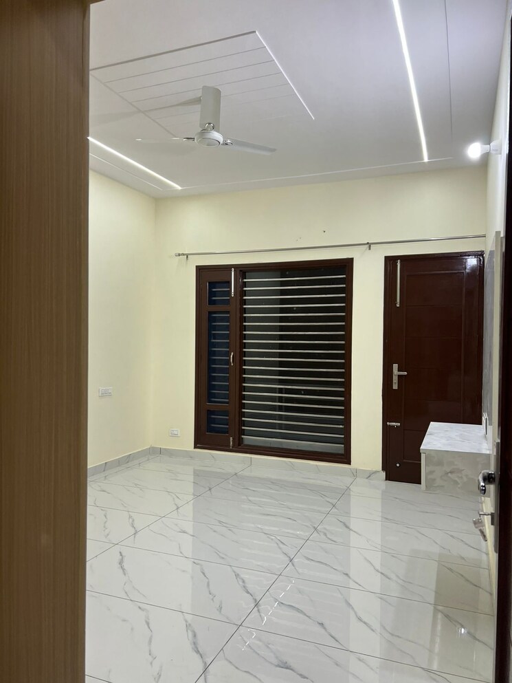Room, nk-sharma-savitry-greens 2.5 Bedroom 1230 Sq.Ft. Apartment In Lohgarh Zirakpur 8015901