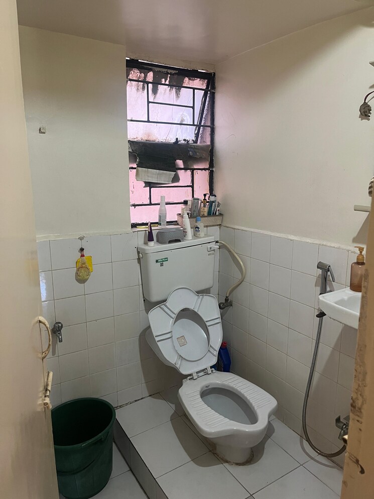 Bathroom, ashwini-palace 2 Bedroom 1050 Sq.Ft. Apartment In Wanowrie Pune 8015904