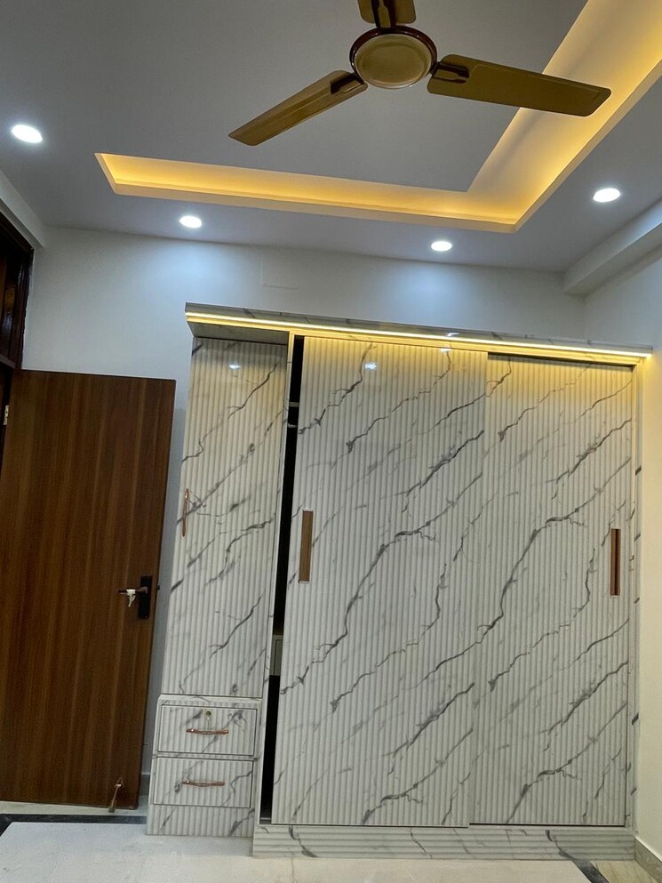 Room, patparganj 2 Bedroom 900 Sq.Ft. Apartment In Patparganj Delhi 8015917