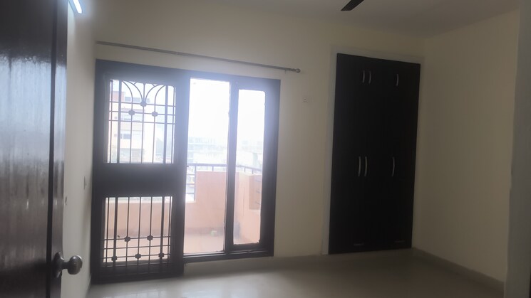 Room, bptp-park-81 3 Bedroom 2430 Sq.Ft. Apartment In Sector 81 Faridabad 8015924