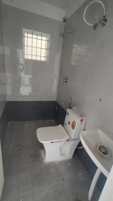 Attached Bathroom in 2 BHK Apartment at Jalahalli – for Rent