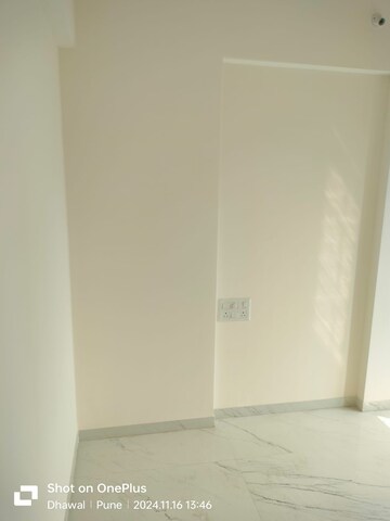 Room in 3 BHK Apartment at Marvel Albero, Kondhwa – for Rent