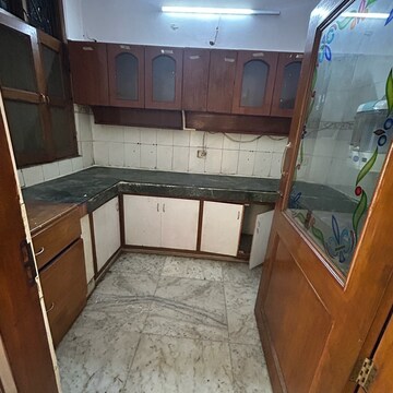  1 RK Builder Floor at Kotla Mubarakpur – for Rent