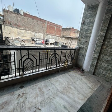 Balcony in 1 RK Builder Floor at Kotla Mubarakpur – for Rent