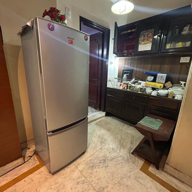 Other, south extension i 3 Bedroom 2100 Sq.Ft. Builder Floor In South Extension I Delhi 8016012