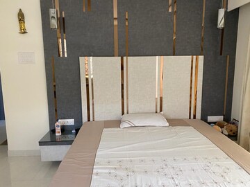 Bedroom in 3 BHK Apartment at Neelkanth Greens, Manpada – for Rent
