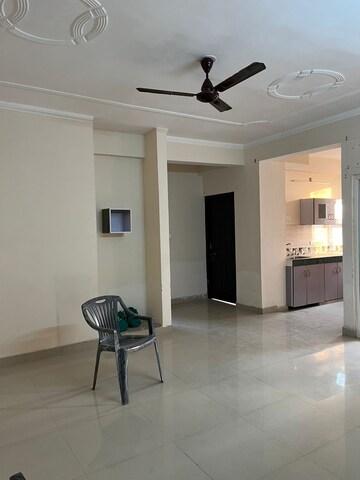 Room in 3 BHK Apartment at Shri Balaji BCC Greens, Deva Road – for Rent