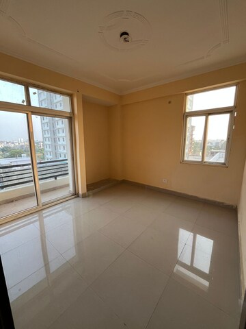 Master Bedroom in 3 BHK Apartment at Shri Balaji BCC Greens, Deva Road – for Rent