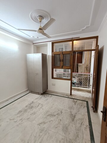 Room in 2 BHK Builder Floor at Malviya Nagar – for Rent