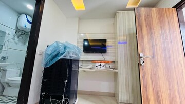 Furnished Amenities in 1 RK Builder Floor at Unitech Rakshak, Sector 41 – for Rent