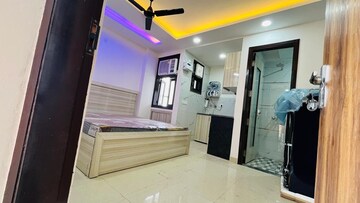 Living Room in 1 RK Builder Floor at Unitech Rakshak, Sector 41 – for Rent