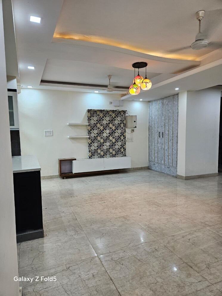 Living Room, amrapali-zodiac 4 Bedroom 2300 Sq.Ft. Penthouse In Sector 120 Noida 8016123