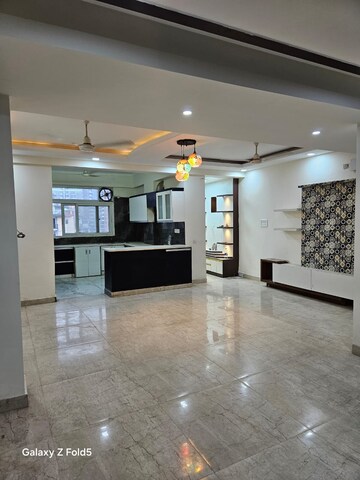 Living Room in 4 BHK Penthouse at Amrapali Zodiac, Sector 120 – for Sale