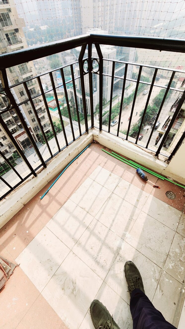 Balcony, amrapali-crystal-homes 3 Bedroom 1375 Sq.Ft. Apartment In Sector 76 Noida 8016131