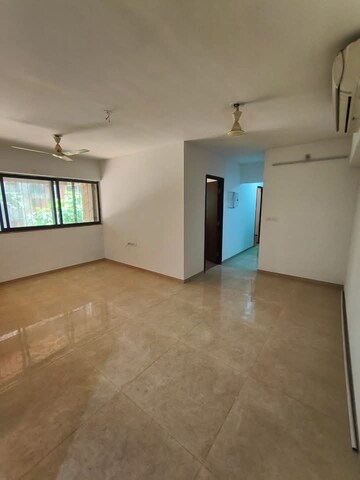 Room in 2.5 BHK Apartment at Lodha Palava City Lakeshore Greens, Dombivli East – for Rent