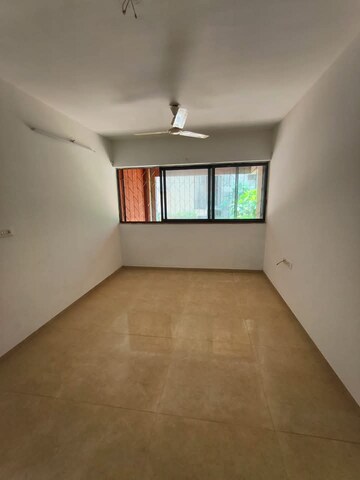 Room in 2.5 BHK Apartment at Lodha Palava City Lakeshore Greens, Dombivli East – for Rent