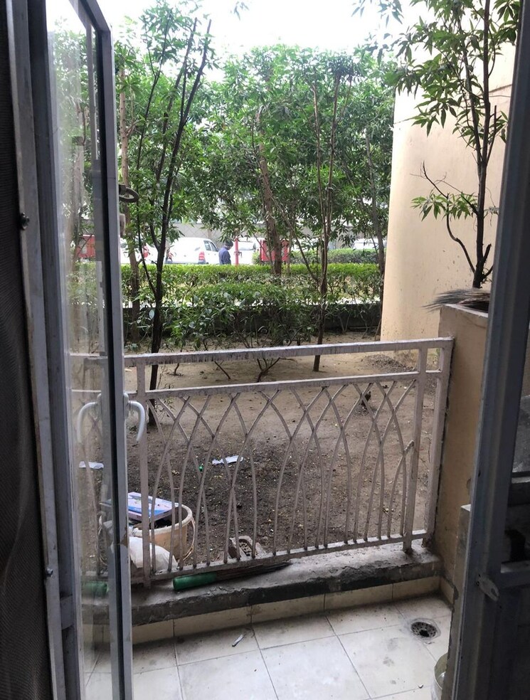 Balcony, sector 16c greater noida 2 Bedroom 935 Sq.Ft. Apartment In Sector 16c Greater Noida Greater Noida 8016178