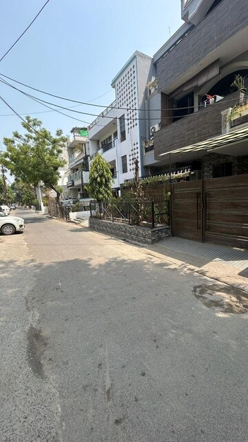 6 BHK Independent House – Exterior View View at Sector 22 - for Sale