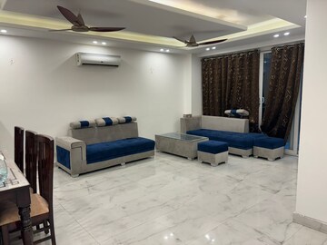 Master Bedroom in 4 BHK Builder Floor at Paryavaran Complex – for Rent