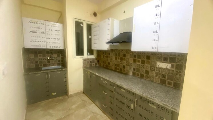 Kitchen, sector 39 2 Bedroom 1200 Sq.Ft. Builder Floor In Sector 39 Gurgaon 8016192