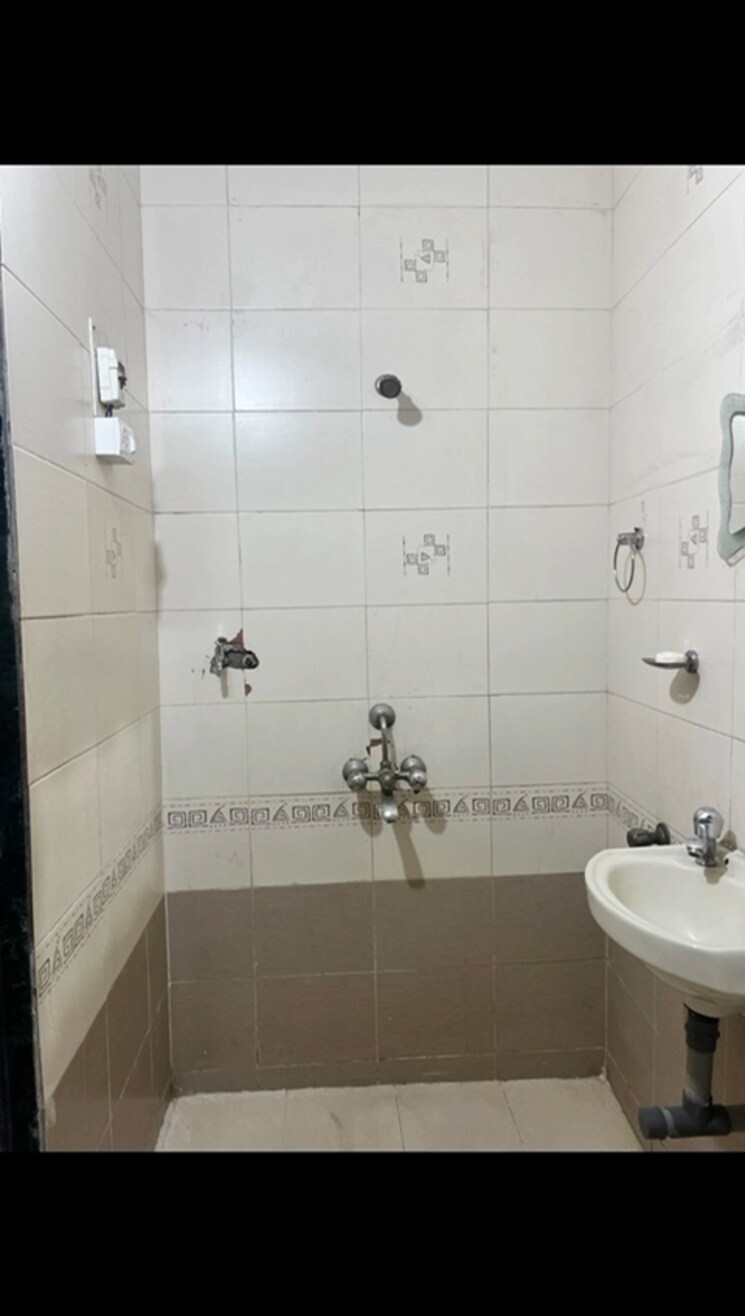 Bathroom, punyodaya-park 2 Bedroom 950 Sq.Ft. Apartment In Kalyan West Thane 8016205
