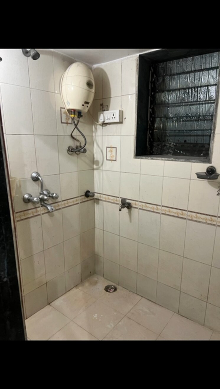 Bathroom, punyodaya-park 2 Bedroom 950 Sq.Ft. Apartment In Kalyan West Thane 8016205