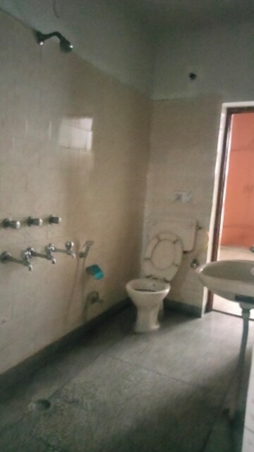 Bathroom in 2 BHK Builder Floor at Sector 15i – for Rent