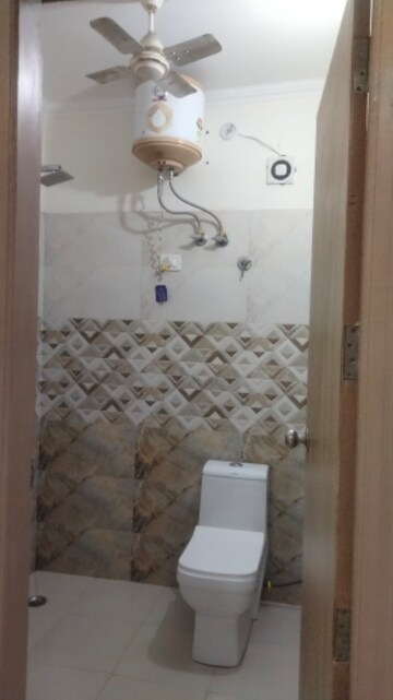 Bathroom in 2 BHK Builder Floor at Sector 15i – for Rent