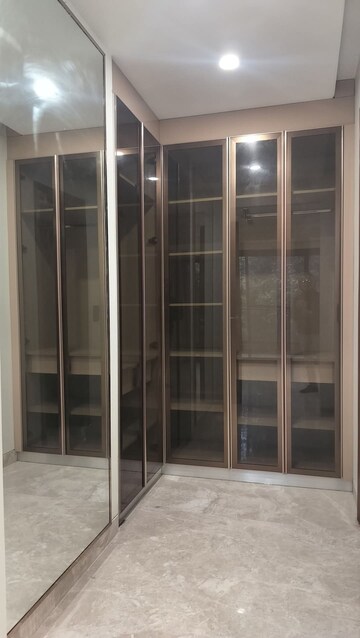 Building Lobby in 4 BHK Apartment at Emaar MGF Emerald Hills, Sector 65 – for Rent