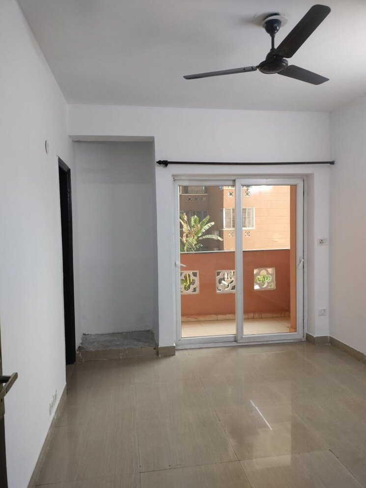 Room, nimbus-the-hyde-park 2.5 Bedroom 1010 Sq.Ft. Apartment In Sector 78 Noida 8016279