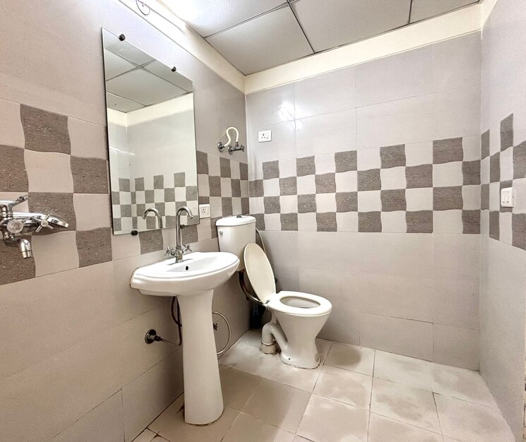 Master Bedroom, nimbus-the-hyde-park 3 Bedroom 1320 Sq.Ft. Apartment In Sector 78 Noida 8016291