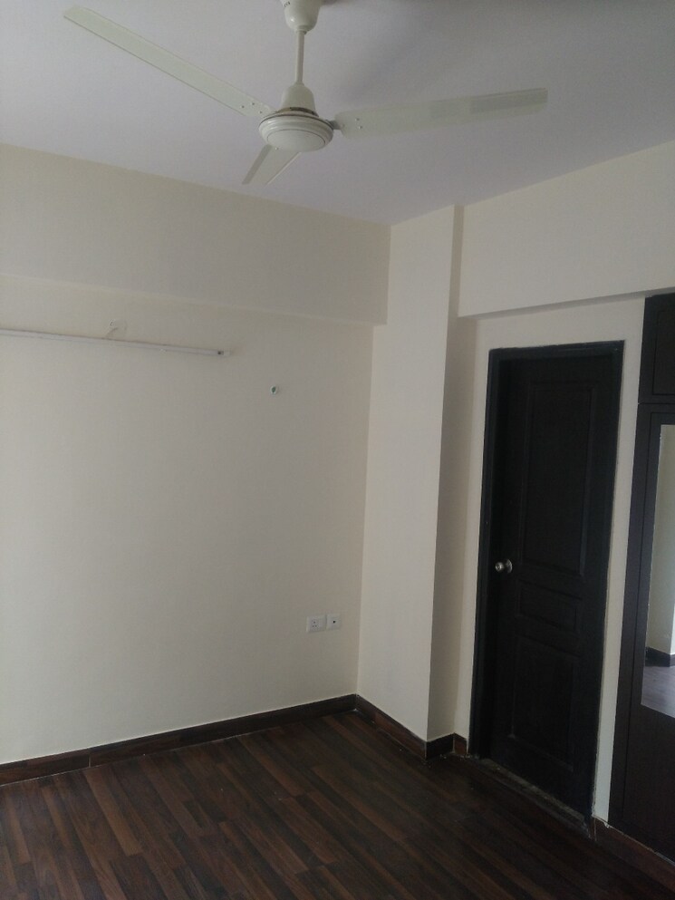 Room, supertech-cape-town 3 Bedroom 1505 Sq.Ft. Apartment In Sector 74 Noida 8016300
