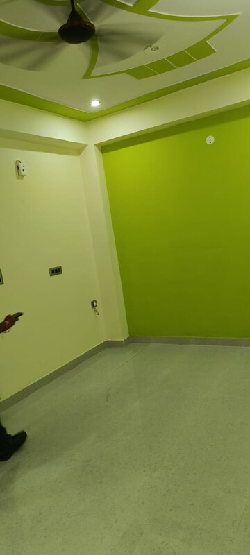 Room in 1 BHK Builder Floor at Ansal Palam Triangle, Palam Vihar Extension – for Rent