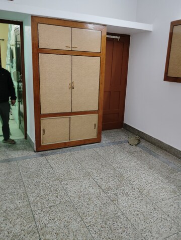Room in 2 BHK Independent House at Vikas Nagar – for Rent