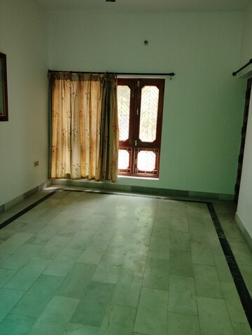 Room in 2 BHK Independent House at Vikas Nagar – for Rent