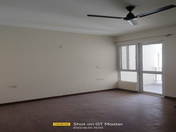 Room in 3 BHK Apartment at Niralanagar – for Sale