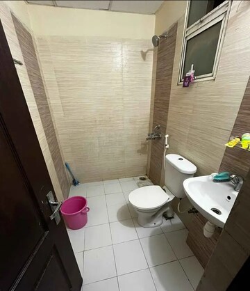 Bathroom in 1 BHK Independent House at Aliganj – for Rent
