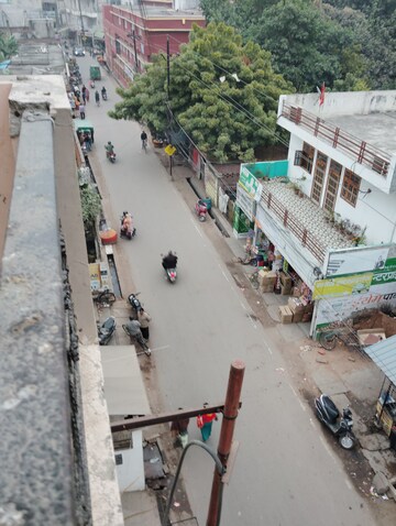 Master Plan in 3 BHK Apartment at Khurram Nagar – for Rent