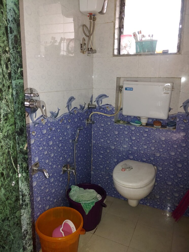 Bathroom, vastu-chs-kopar-khairane 1 Bedroom 700 Sq.Ft. Apartment In Kopar Khairane Sector 1 Navi Mumbai 8016393