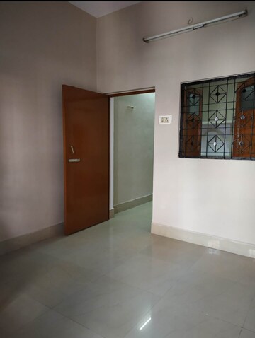 Room in 1.5 BHK Independent House at Vikas Nagar – for Rent