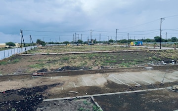 Plot For Sale in Super Corridor