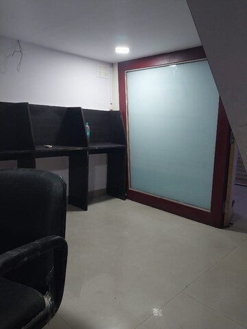 Room in  Office Space at Haware Fantasia, Sector 28 – for Rent