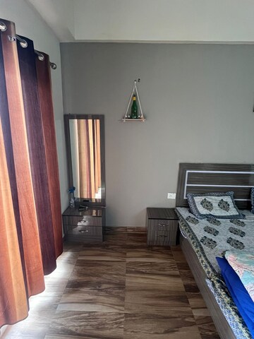 Bedroom in 1 BHK Apartment at Paramount Golfforeste, Zeta I Greater Noida – for Rent
