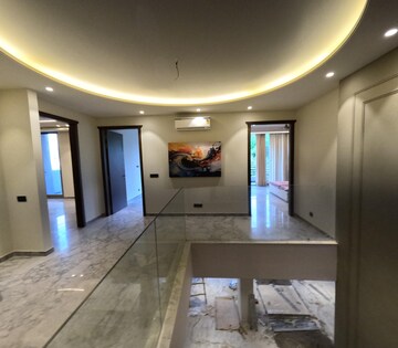 Living Room in 4 BHK Builder Floor at Sushant Lok 2, Sector 57 – for Sale