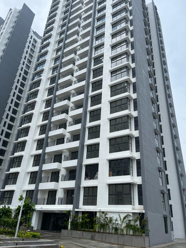 3 BHK + Study Room Apartment For Sale in Green Glades Godhrej Gard